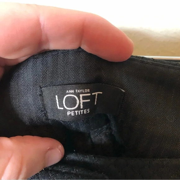 Loft Black Julie Pant 4 Petite - Picture 5 of 7